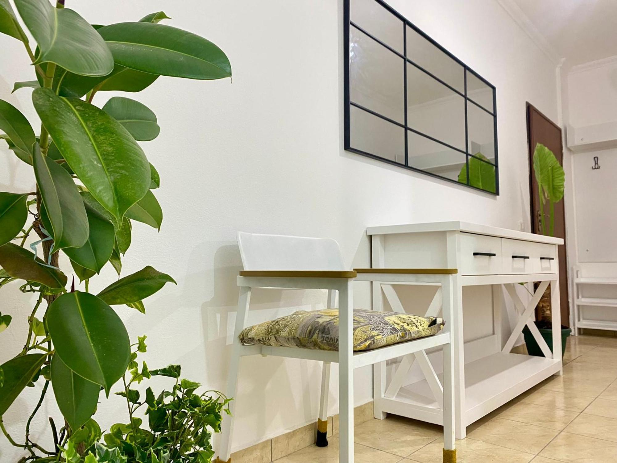 Apartment Delight *